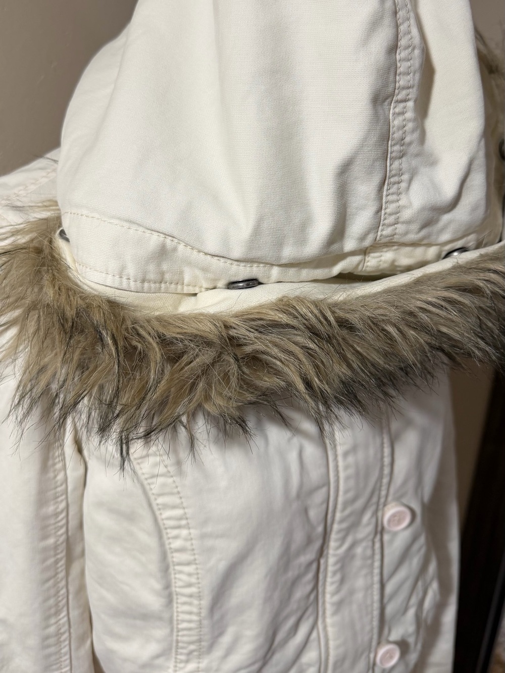 Hollister Cream Faux-Fur Lined Hooded Bomber Parka Jacket - Picture 8 of 10